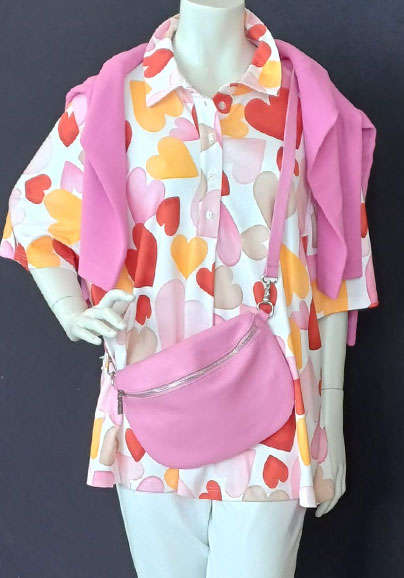 Poloshirt: Zaida, Shirt: Zaida, Hose: Tencel